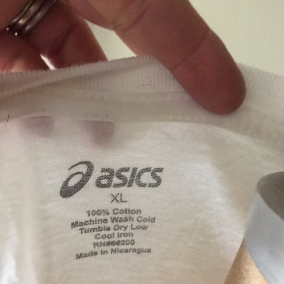 2014 NYC marathon ladies T shirt, great logo, collectibles - Picture 4 of 7